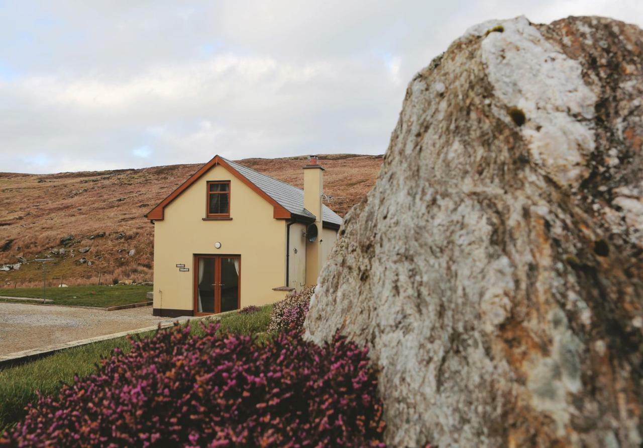 Dolmen Cottage Glencolumbkille Exterior foto